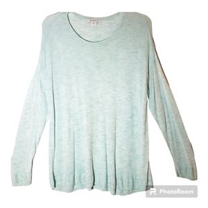 Liz Claiborne women's XL soft viscose long sleeves pullover top. 3026
